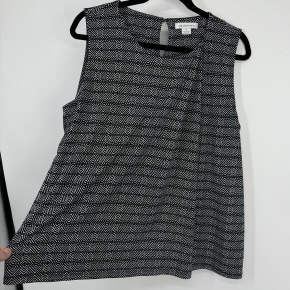 Liz Claiborne Sleeveless Top Size XL Slinky Knit Black White Pattern Pleated - Picture 5 of 9